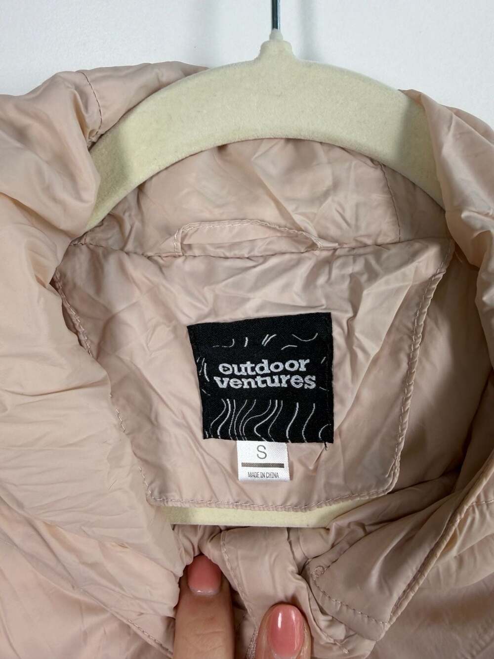 Outdoor Ventures Women's Packable Lightweight Hooded Puffer Jacket in Dusty Rose - Picture 2 of 6